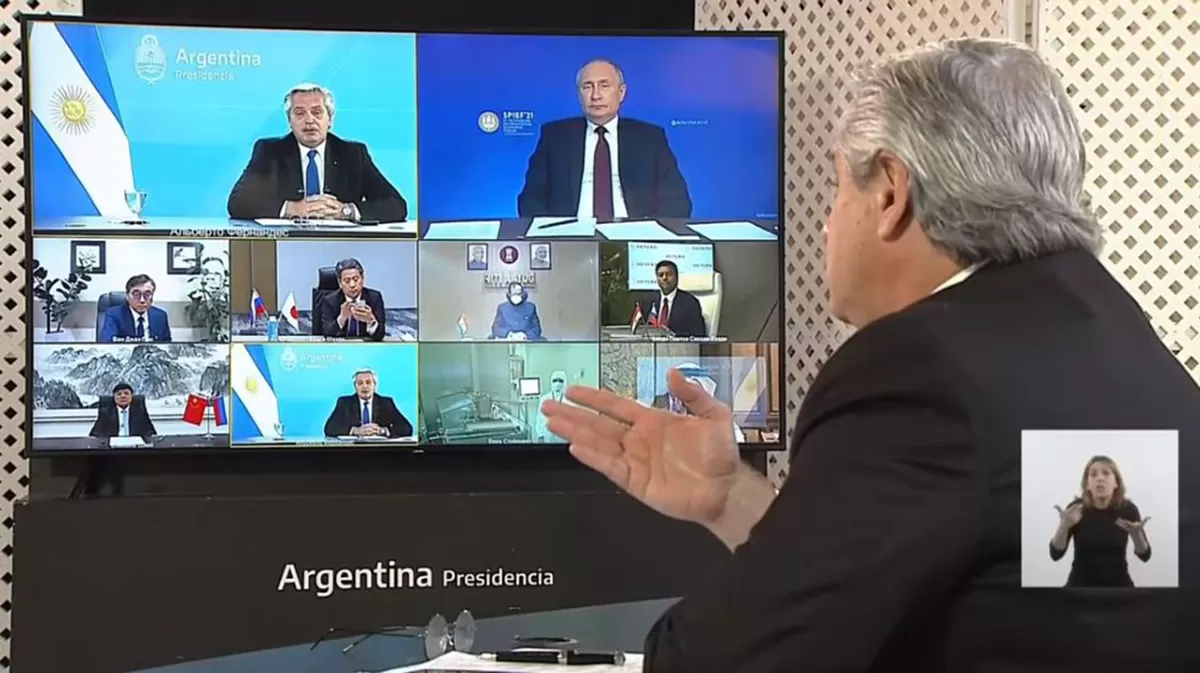Alberto y Putin, en zoom