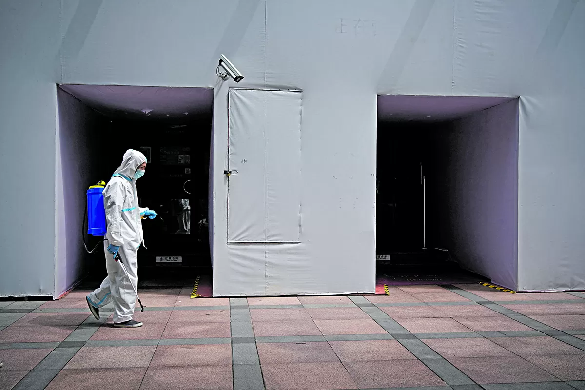 Ciudades del este de China endurecen las restricciones y controles por Covid