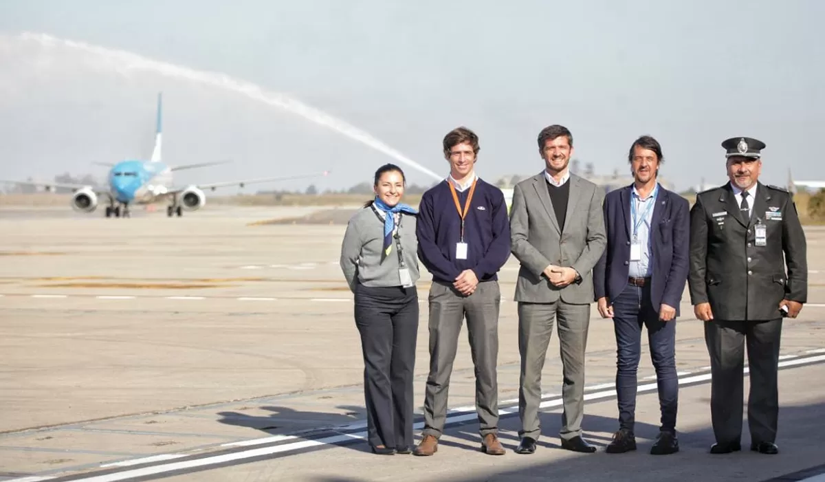 VUELOS. Tucumán ya está conectada, vía Aerolíneas, con la ciudad brasileña de San Pablo.