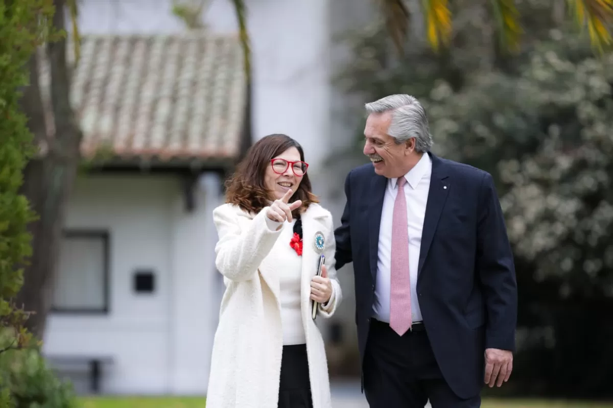 EN OLIVOS. Silvina Batakis, junto al Presidente. 