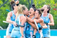 La divertida estrategia de Las Leonas para calentar agua en el aeropuerto