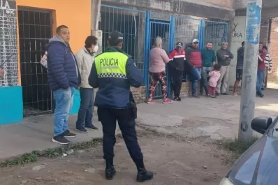 Barrio Parque: un policía, al repeler un robo, hirió a un joven que volvía de estudiar