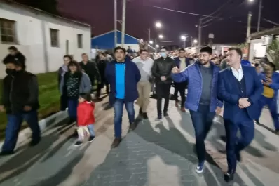 Bella Vista: el barrio Alvear estrenó iluminación y pavimento