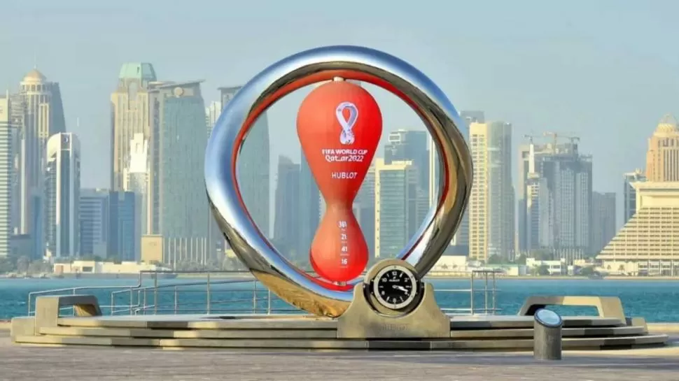 TURISMO. En los diferentes packs de viajes está la opción para conocer Qatar, sobre todo, Doha, que ya luce los colores del Mundial.  