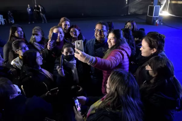 Educación: “La hora extra recompensará el tiempo que hemos perdido”