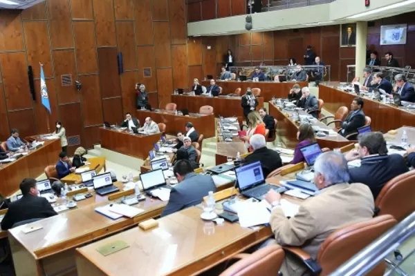 San Juan aprobó la ley de Ficha Limpia y los condenados por la Justicia no podrán ser candidatos