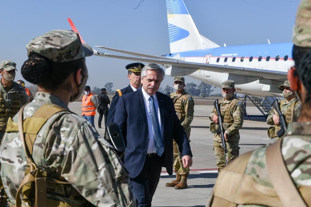 ALBERTO FERNÁNDEZ. El Presidente llegó este mediodía a Tucumán.