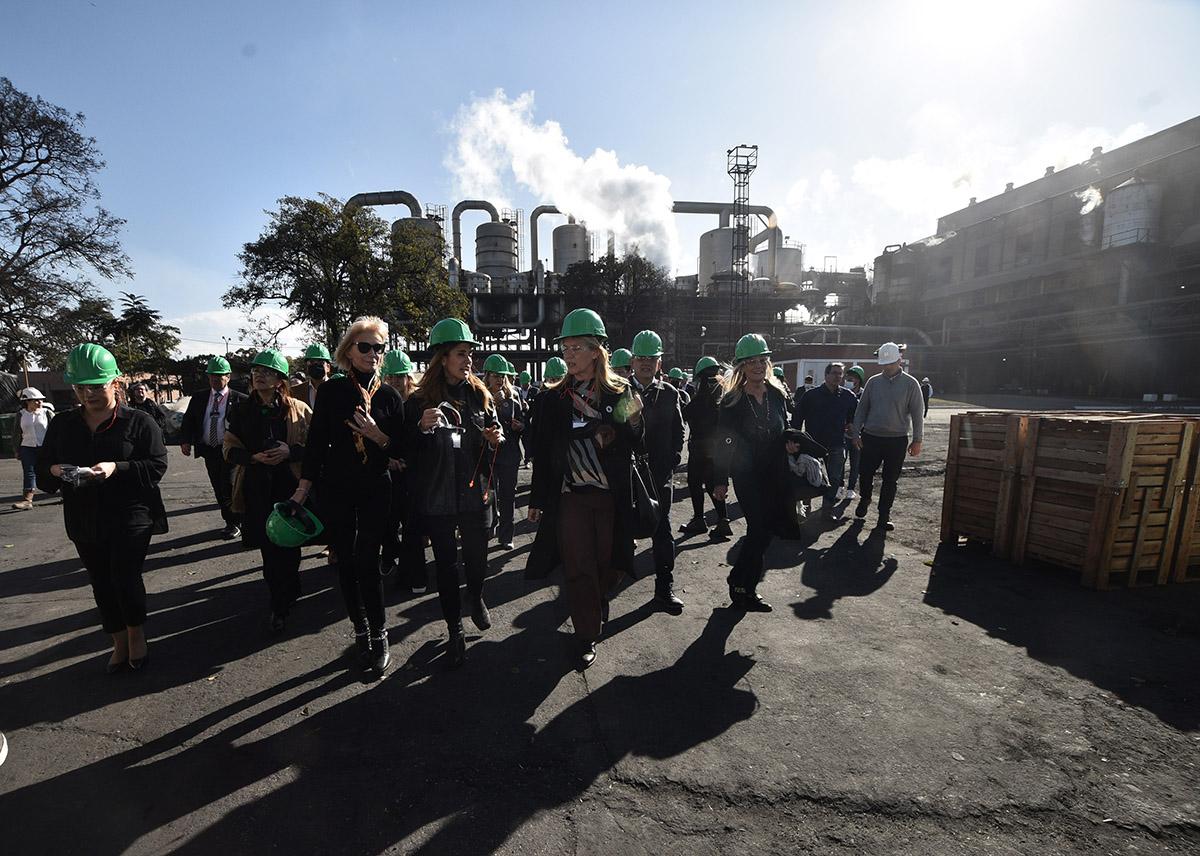 INDUSTRIA MADRE. Los parlamentarios recorrieron el ingenio La Florida. 