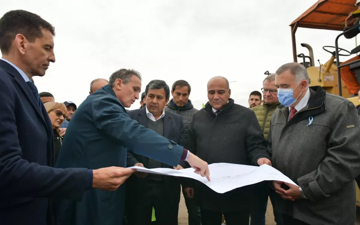 Jaldo, Manzur y Katopodis recorrieron las obras.