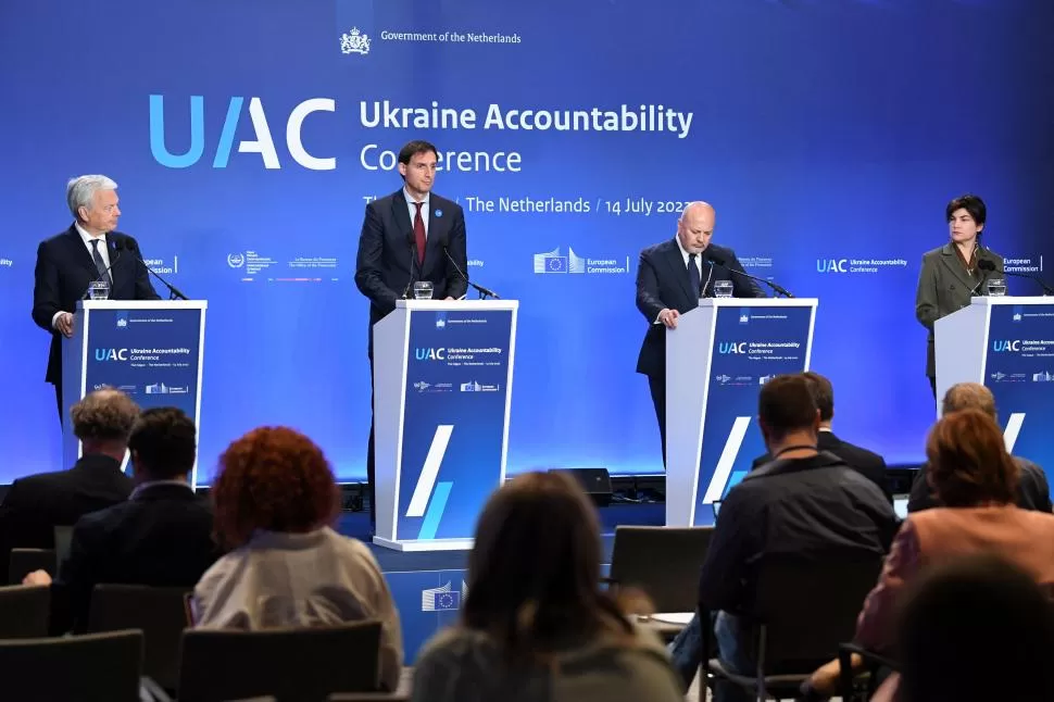 PROMESAS. Ministros de Exteriores y de Justicia de países europeos comprometieron ayuda para Ucrania.  reuters 