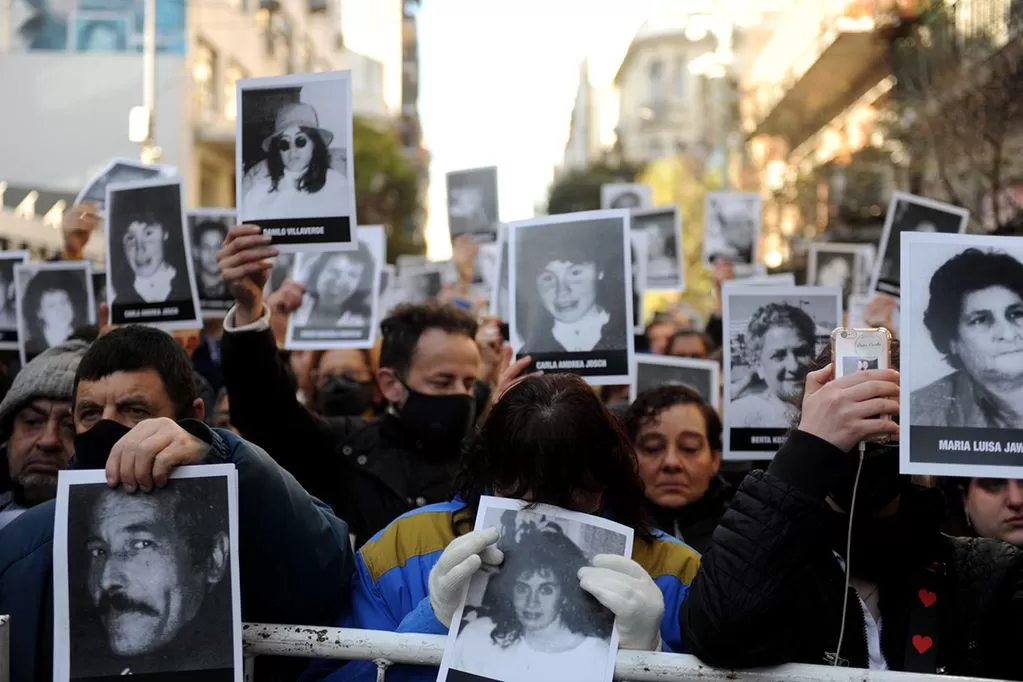 ACTO. 28 años del atentado a la Amia. Gentileza LAVOZ.COM.AR (Federico López Claro)