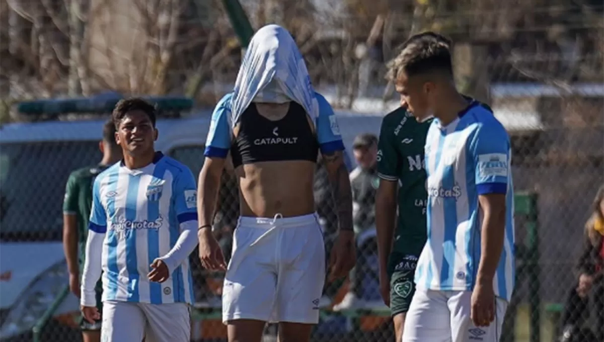 UN FRENO. Los chicos de Atlético venían de tres partidos invictos.