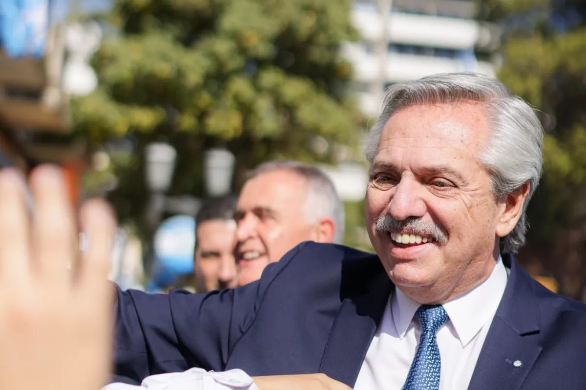 EN TUCUMÁN. Alberto Fernández, junto a Jaldo, en los actos del 9 de Julio. Foto de Presidencia de la Nación