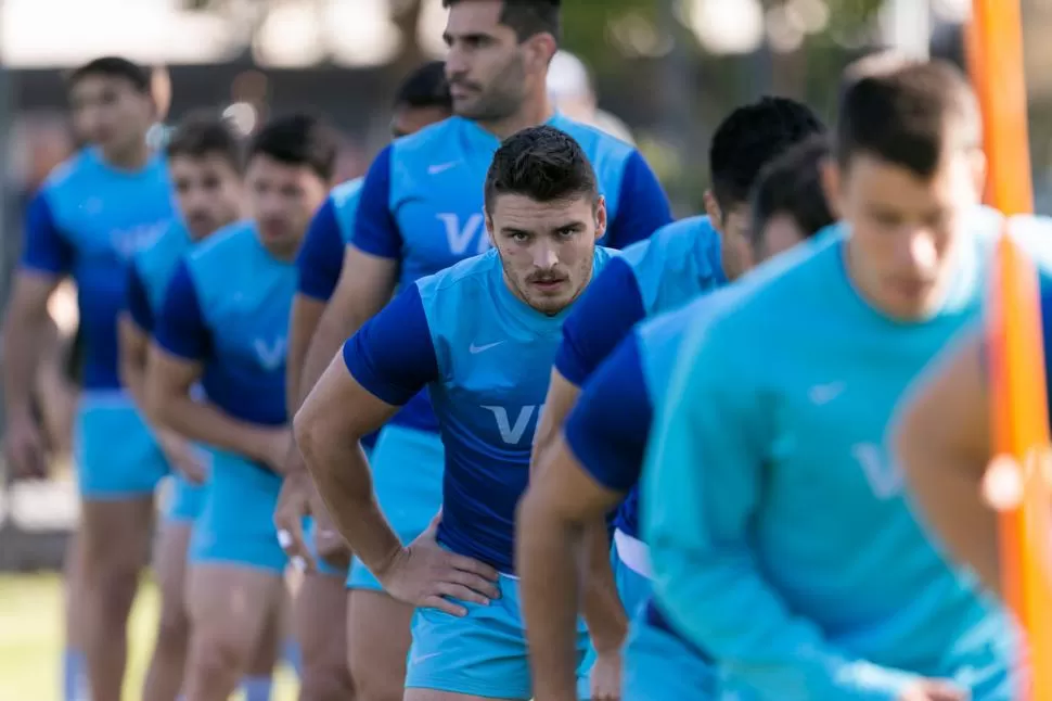 AL ACECHO. Mateo Carreras también espera su chance en el Championship.