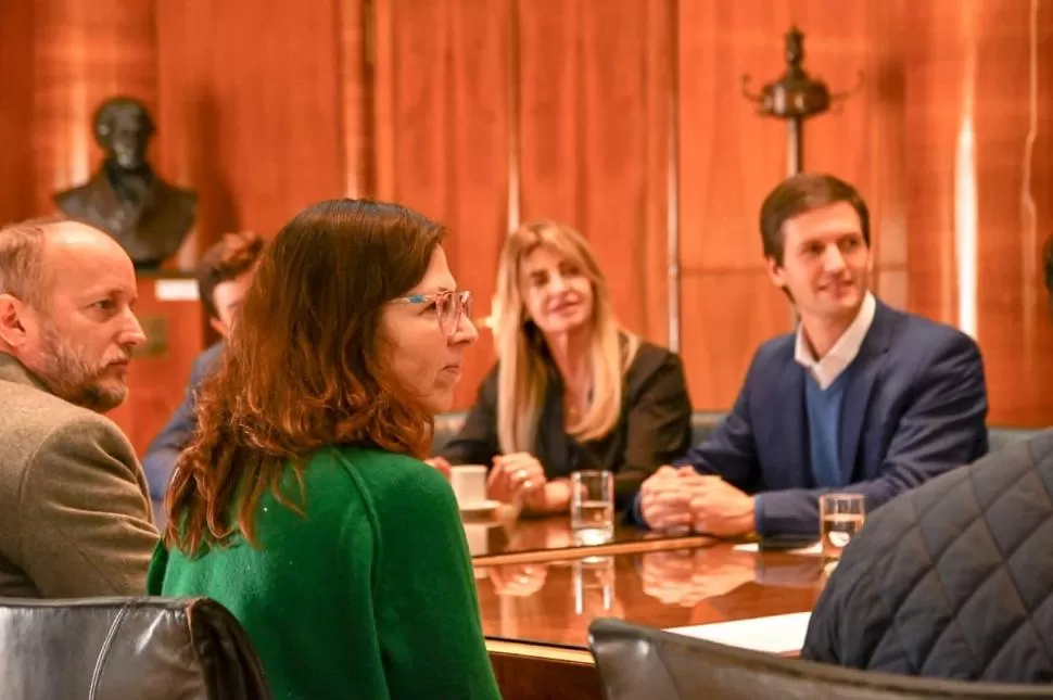 CUMBRE. Silvina Batakis recibió a intendentes bonaerenses. 