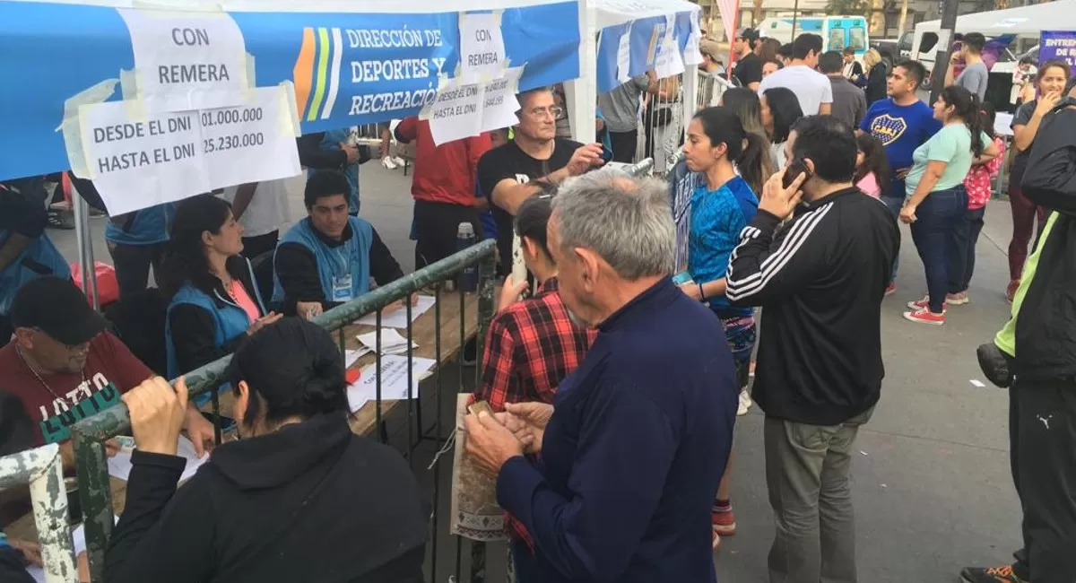 MARATÓN INDEPENDENCIA. Se estima que más de 3.000 personas participarán. LA GACETA / INÉS QUINTEROS ORIO