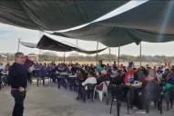 Alfaro criticó a la Policía por sacarle fotos en un acto: Díganle a Jaldo que aquí estoy