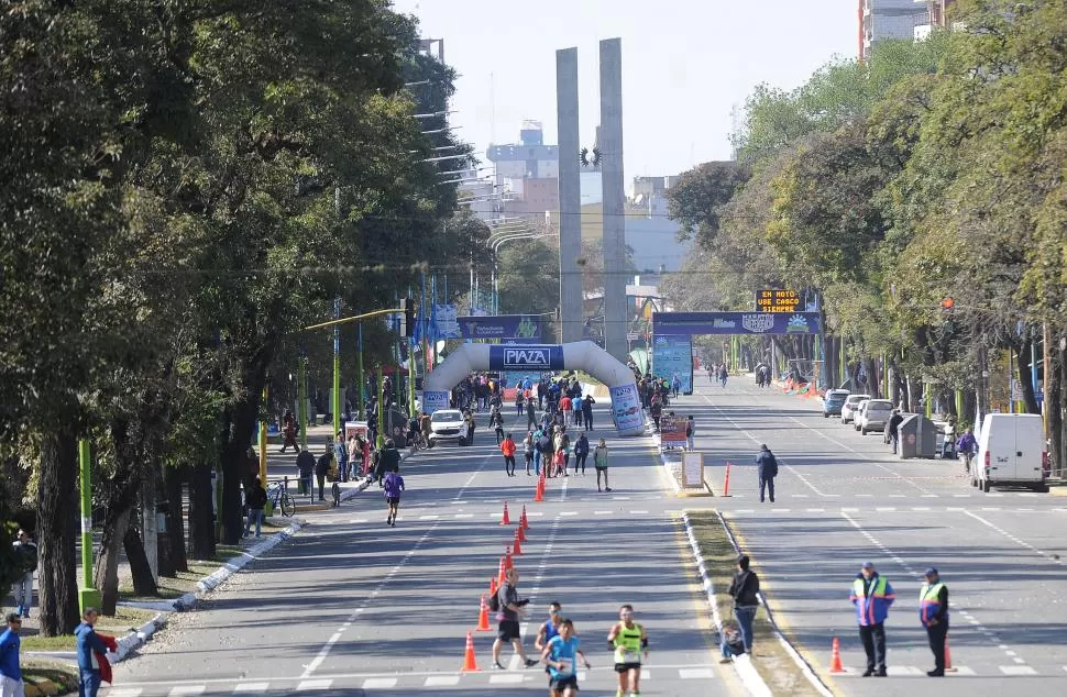 AJUSTANDO LAS EXIGENCIAS. No hace falta exigirse al límite para notar las virtudes del deporte, aclara Esteban Robles. ARCHIVO LA GACETA