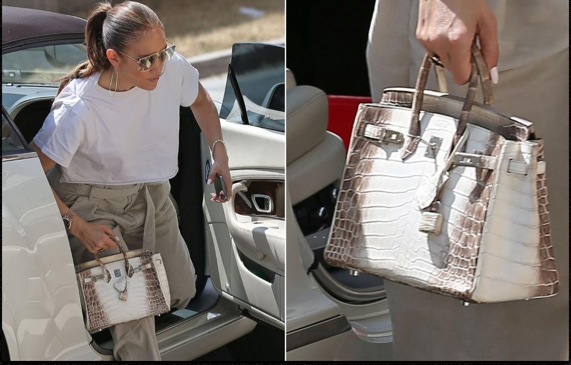 J-Lo y la misma cartera.