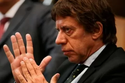 Bussi quiere que se haga público el estado de deuda de los servicios adicionales de la Policía