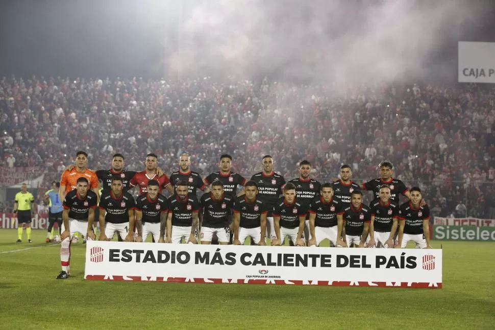 JUNTOS. El mensaje de unidad del equipo se mantuvo firme en todo el torneo; para lo que resta, nada cambiará. twitter san martin 