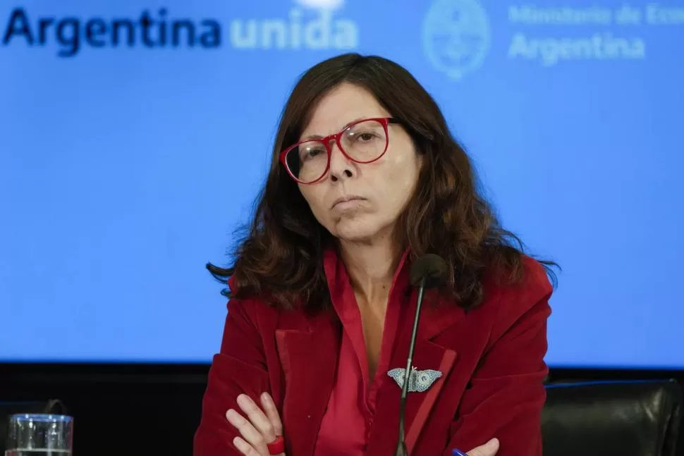 La ministra Batakis. 