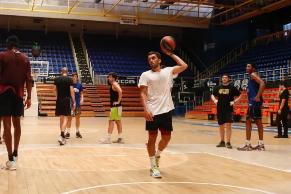 Campazzo entrena en Denver con la cabeza puesta en la Selección