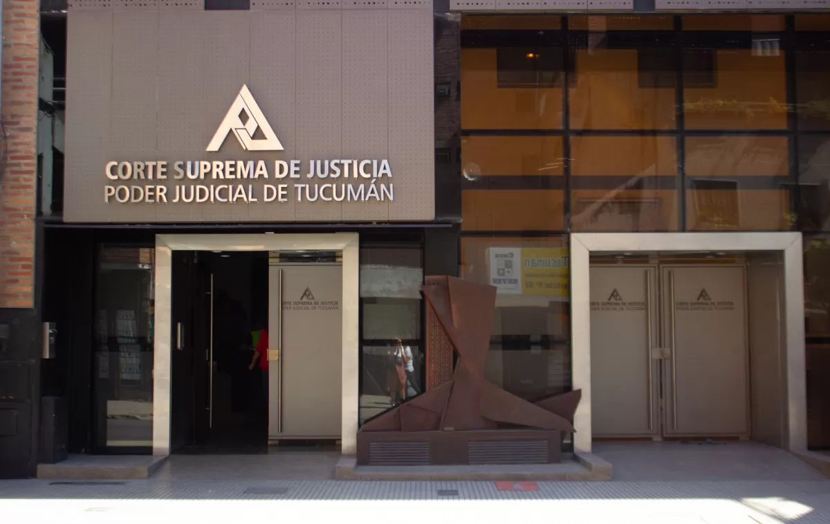 Un juez hizo lugar a una demanda por despido valorando como prueba mensajes de WhatsApp
