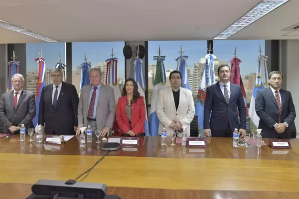 En Tucumán, vicegobernadores del Norte Grande respaldaron la designación de Massa