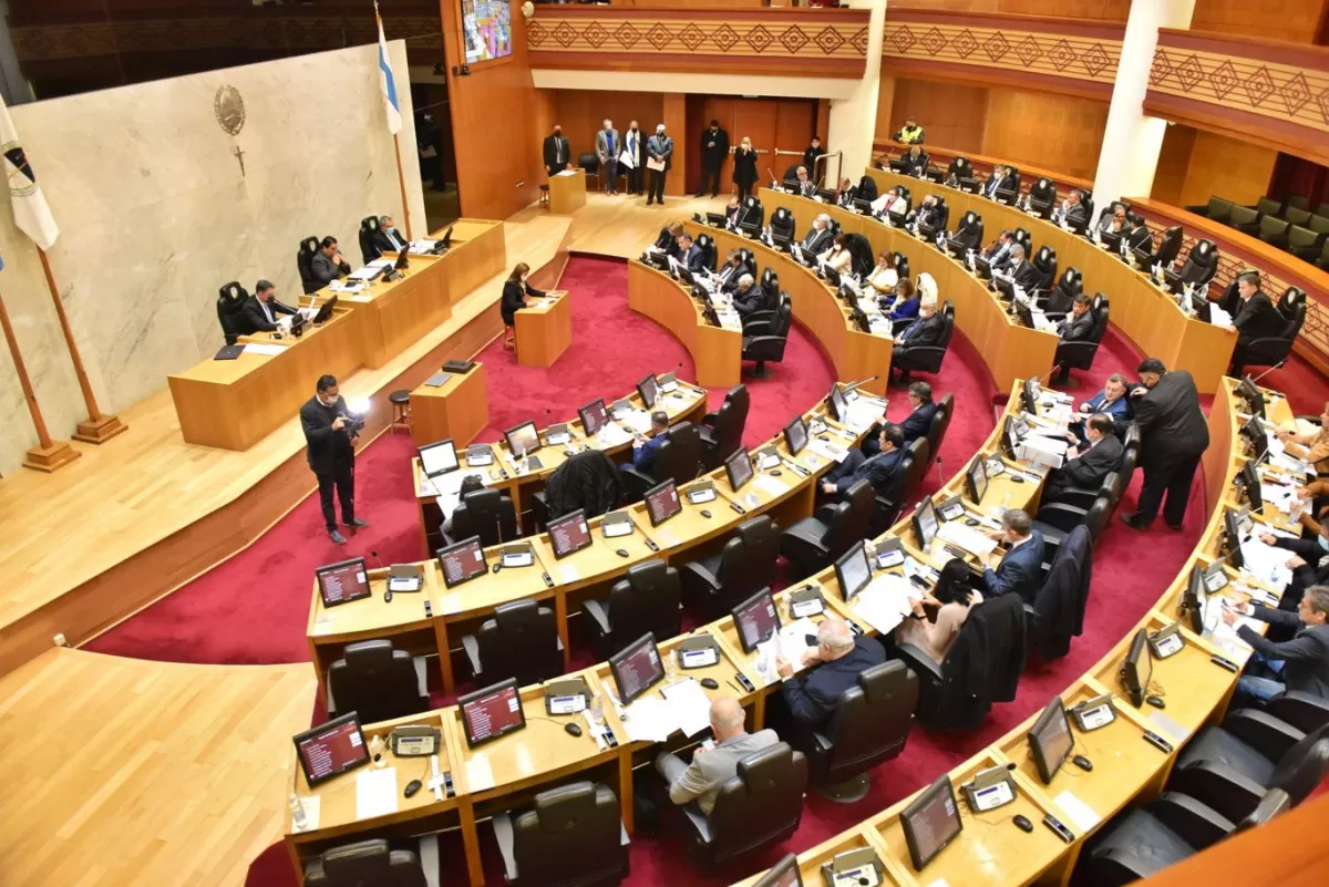 EN EL RECINTO DE LA LEGISLATURA. Foto de archivo Prensa HLT