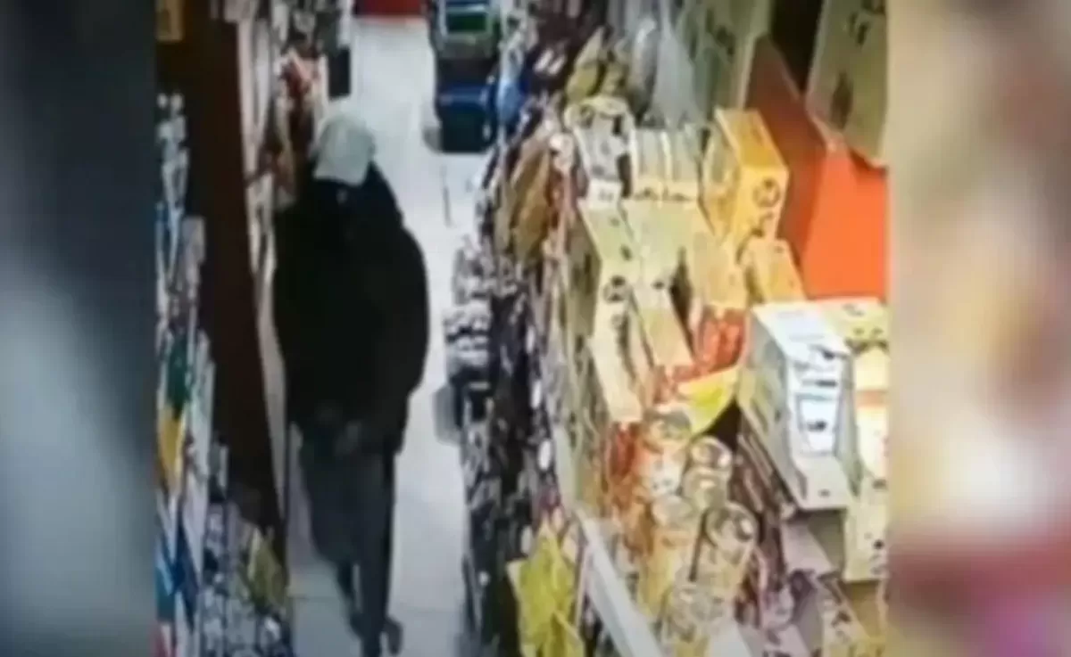 Un ladrón entró a robar un local de Encarnación, le ofrecieron pesos y los rechazó.