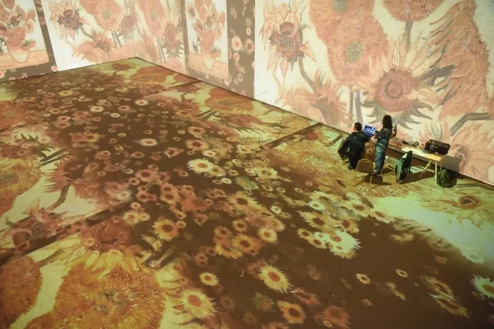 COLORES BRILLANTES. El artista holandés trabajó sus cuadros con fuertes tonalidades, como el amarillo. prensa 