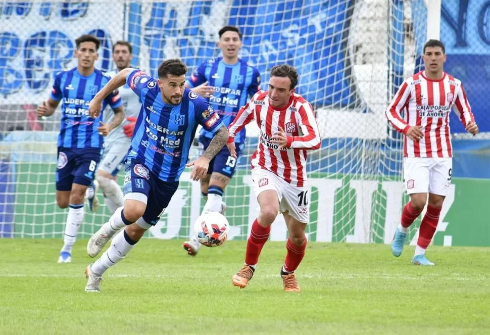  LUCHADO. El duelo fue friccionado y en ese sentido, San Telmo salió mejor parado.