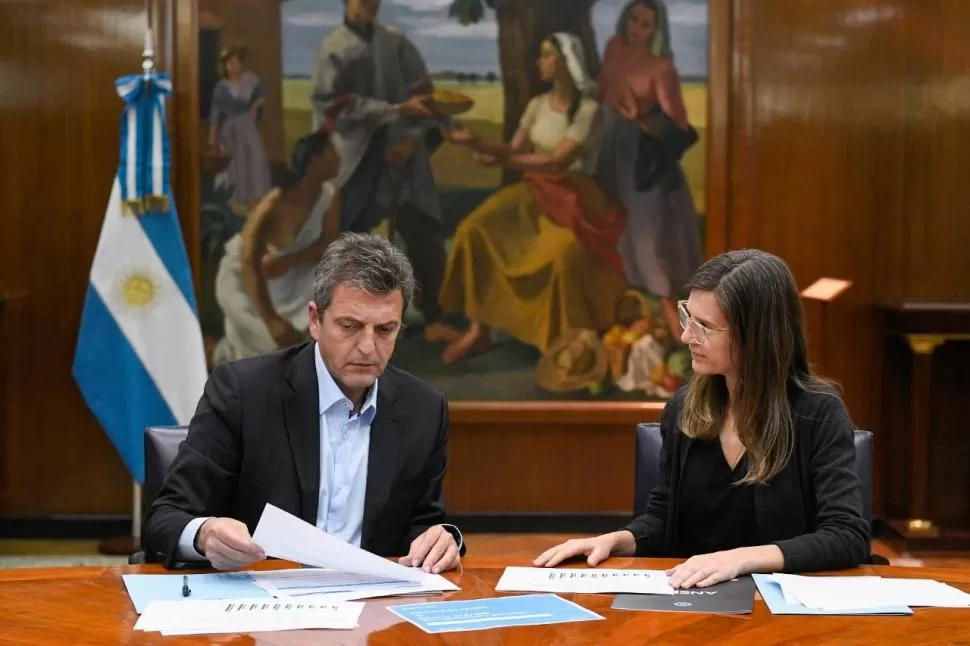   Twitter @SergioMassa