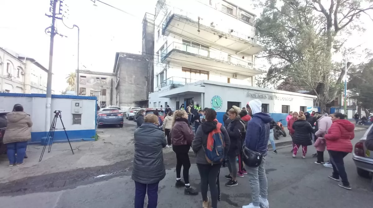 Intento de motín y de fuga en la Brigada. LA GACETA / FOTOS ANALÍA JARAMILLO