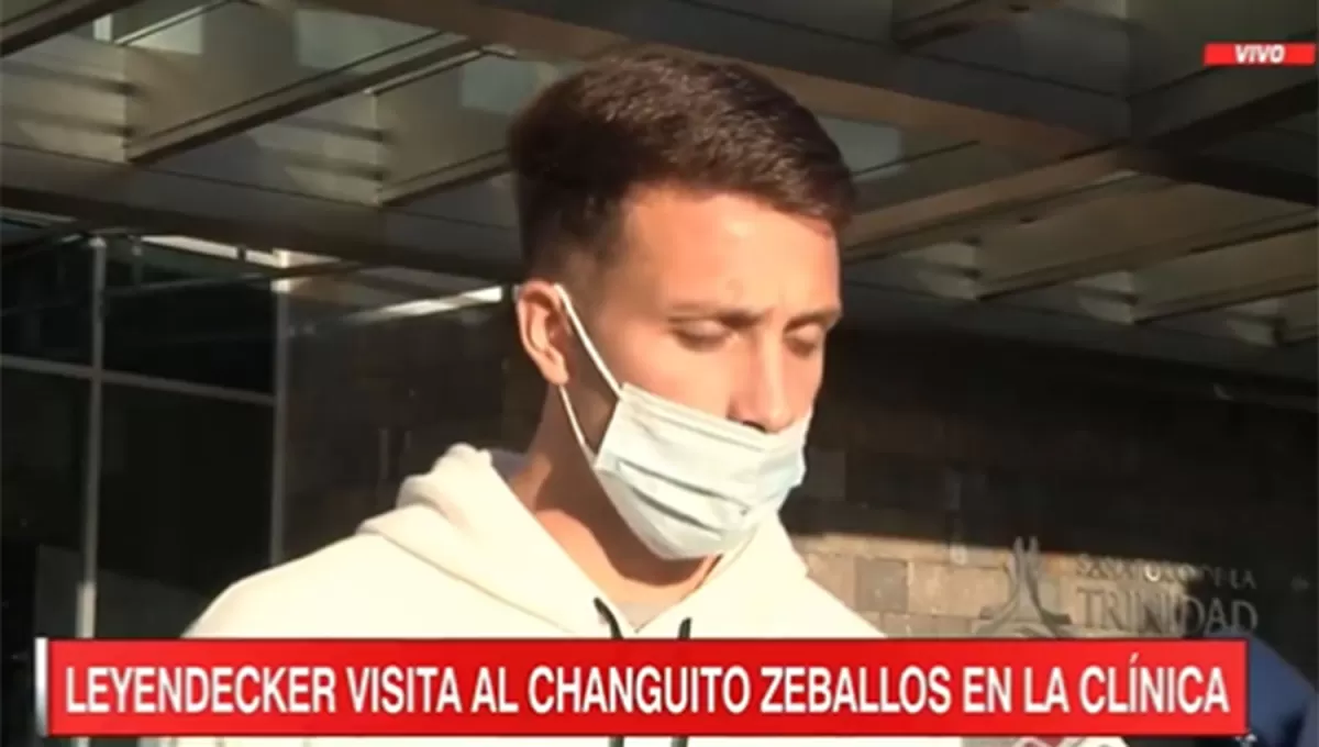 PREOCUPACIÓN. Leyendeker se mostró conmovido por lo vivido durante el partido por Copa Argentina ante Boca.