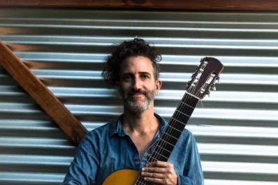 Una guitarreada en CiTá, con un paseo por distintos ritmos