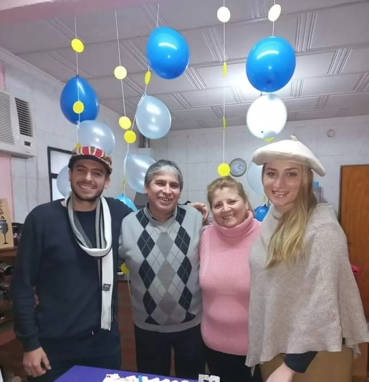 JUNTOS. Juan Isidro Saavedra planea celebrar con su familia.  