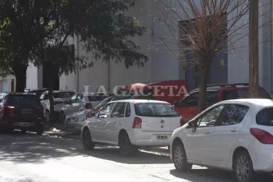 Estacionamiento pago: “Alfaro regala las calles de la ciudad”, cuestionó Javier Morof