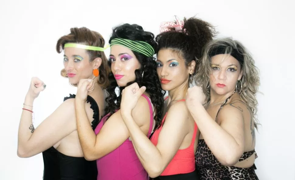 CON SOBREDOSIS. Marcela Manov, Lula Puyg, Luciana Dimarso y Belén Mercado protagonizan una comedia hecha desde la mirada de la mujer. prensa