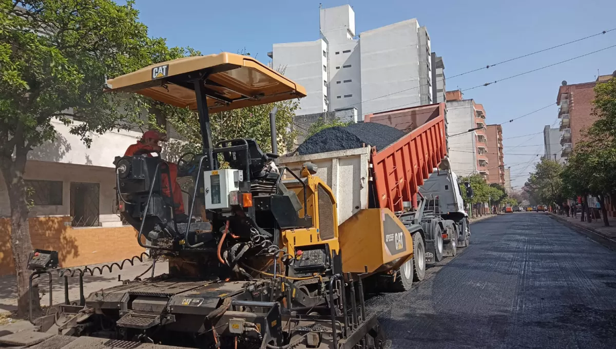 EN BARRIO SUR. Los trabajos comenzaron en calle Lamadrid al 200 y al 300.