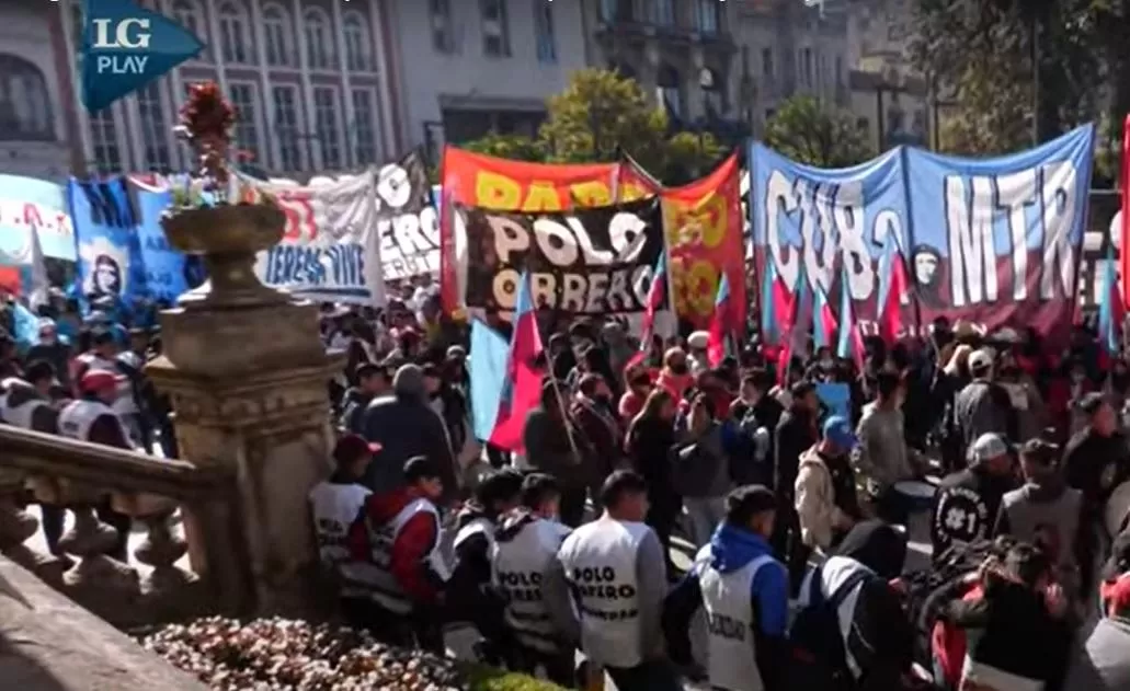 A LA PLAZA. Los manifestantes se concentrarán antes del mediodía frente a Casa de Gobierno.