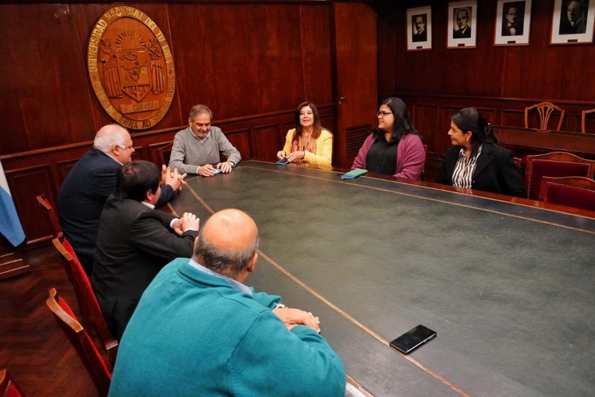 Masso se reunió con las autoridades de la UNT para acordar acciones de trabajo conjunto