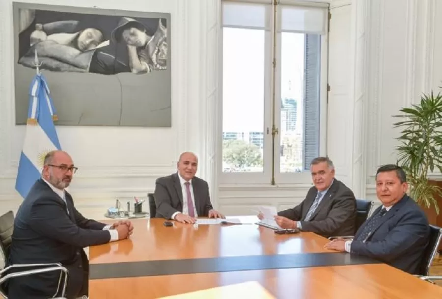 REUNIÓN EN BUENOS AIRES. Manzur y Jaldo en Casa Rosada.