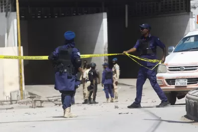 Un ataque con toma de rehenes en un hotel de Somalia deja una docena de muertos