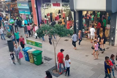 Derrumbe de las ventas minoristas: “Se nota la disminución del poder adquisitivo