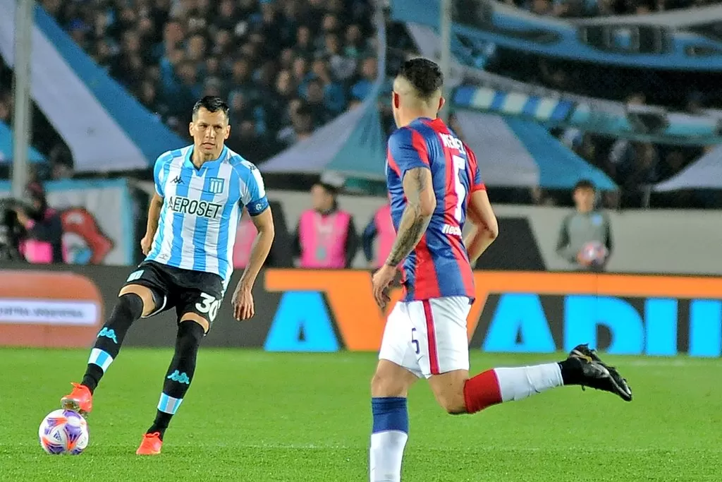 San Lorenzo bajó a Racing, que no pudo acercarse a Atlético Tucumán