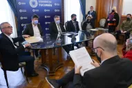 Jaldo encabezó la apertura de sobres para la construcción de 62 casas en el interior de Monteros