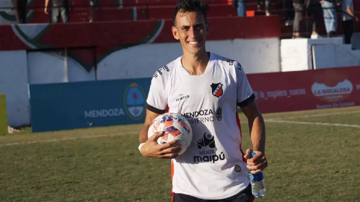 CAMBIO DE CAMISETA. Bruno Nasta buscará ganarse un lugar en San Martín. FOTO GENTILEZA DE DEPORTIVO MAIPÚ