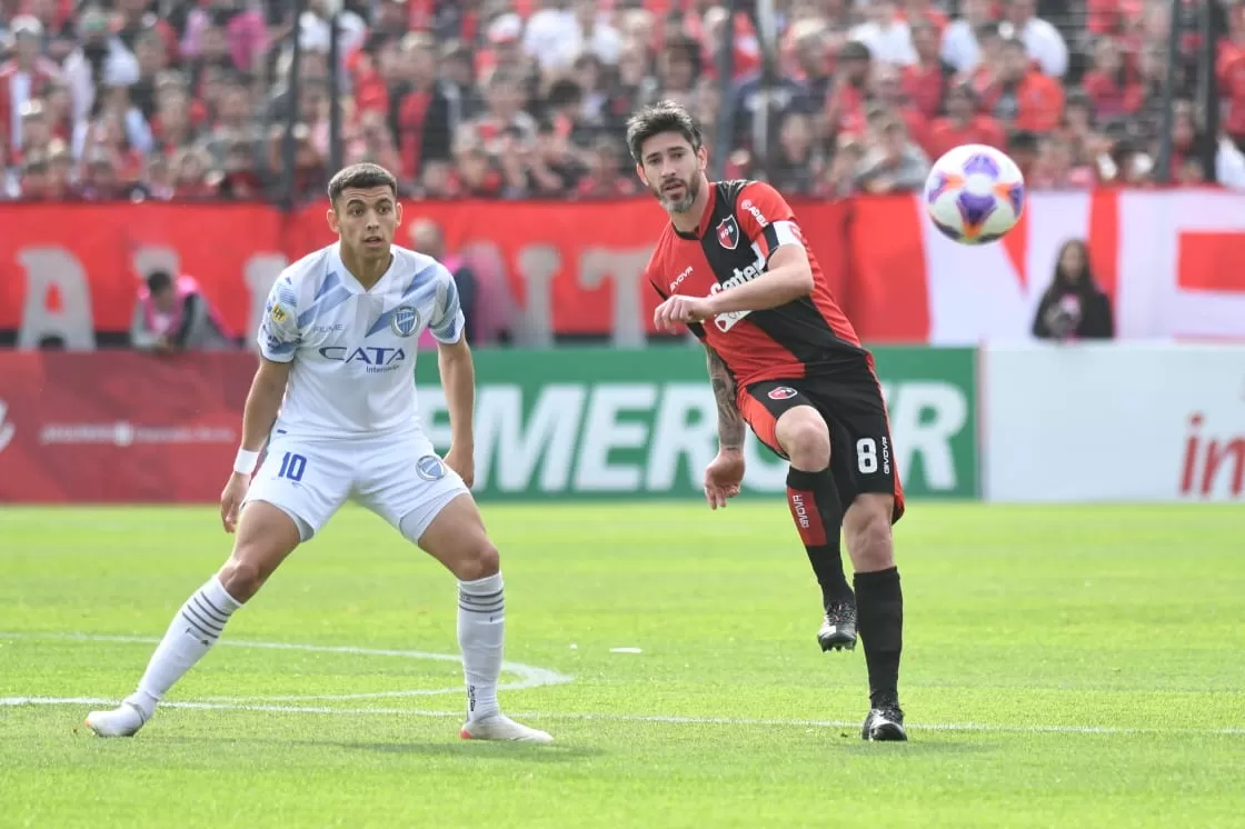 El video del espectacular golazo de Pablo Pérez: ¿compite con el zapatazo de Mateo Coronel?